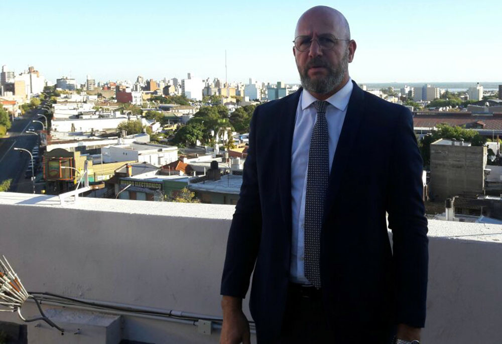 El antisemitismo “es un peligro latente, que hay que combatirlo”, afirmó Wolff.