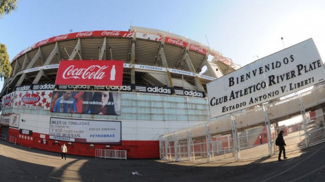 River allanado.