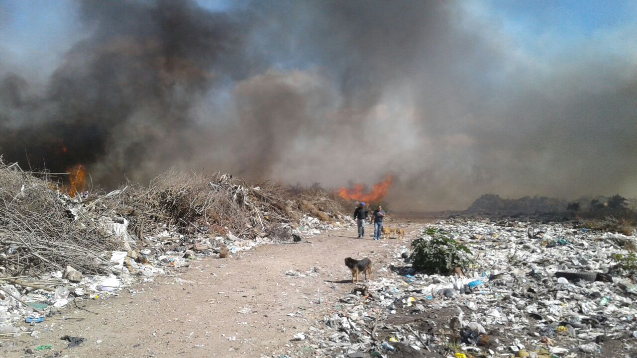 El humo acre que exaspera a los pobladores de Viale, tuvo una resolución judicial.