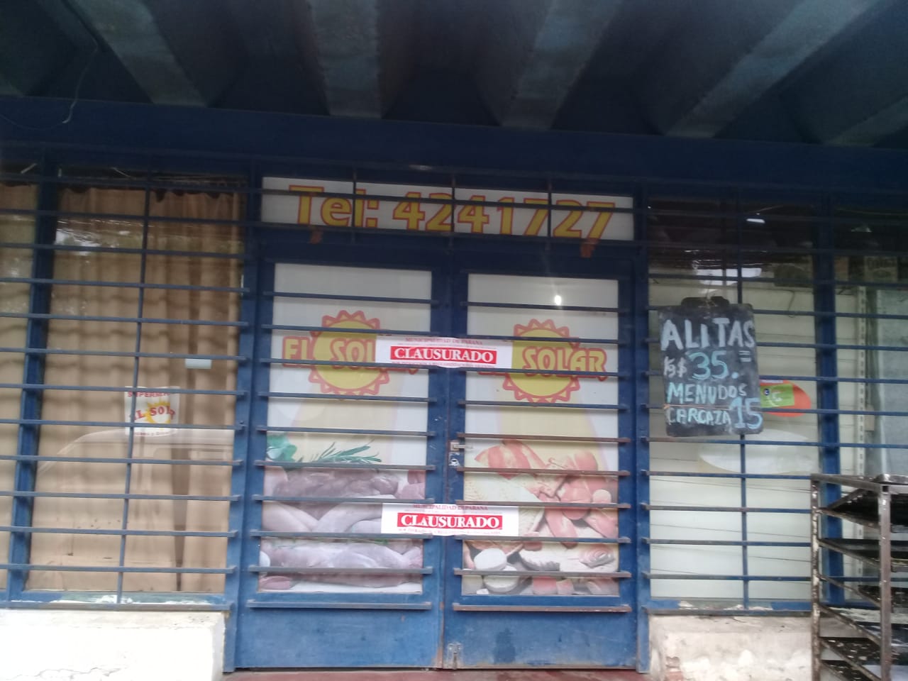 La Municipalidad clausuró otro autoservicio por falta de habilitación.