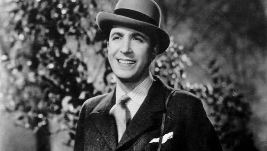 Carlos Gardel, el gran icono del tango y la música popular en la primera mitad del siglo XX.