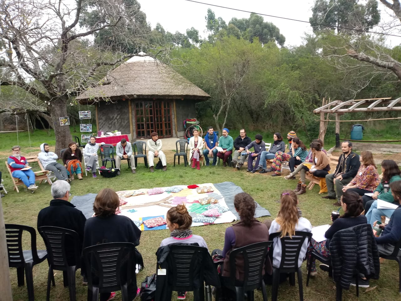 Se realizó el segundo encuentro de educaciones posibles. // AIM