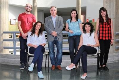 Grupo de Investigación Giigas de la ULE. De izquierda a derecha: Antonio José Molina de la Torre, Tania Fernández Villa, Vicente Martín Sánchez, Laura Vilorio Marqués, Verónica Davila Batista y Lidia García Martínez. (Foto: Dicyt)