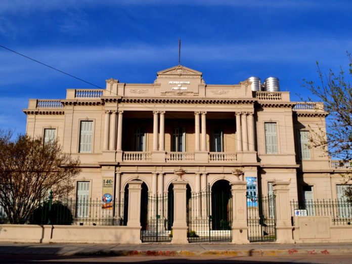 Denuncian pérdida de gas en una escuela uruguayense.