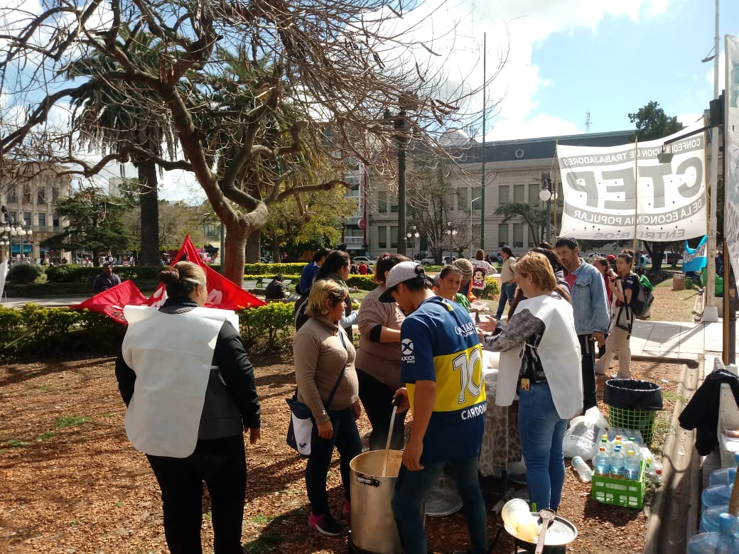Organizaciones sociales advierten que  “la gente está pasando mucha hambre”.