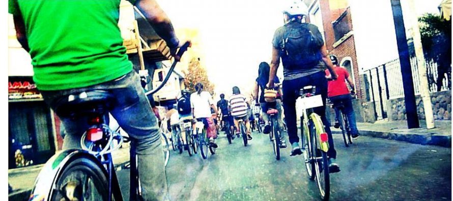 Invitan a andar en bicicleta para conmemorar el Día del bastón blanco.