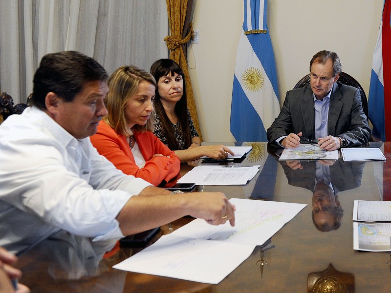 La provincia coordina acciones por la situación crítica en Diamante.