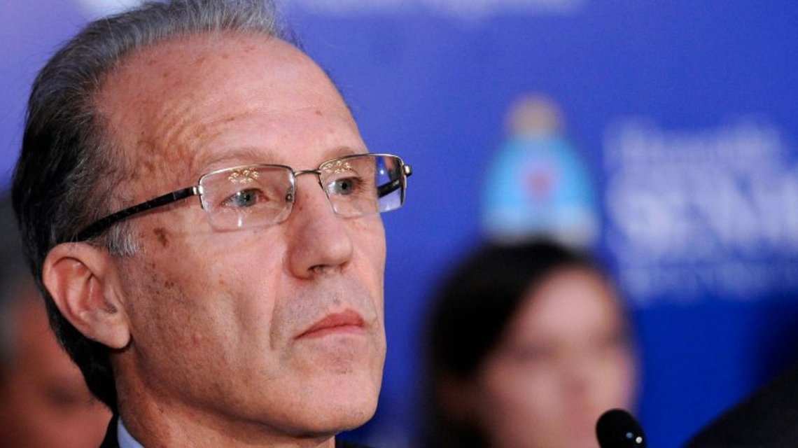Denuncian penalmente a Carlos Rosenkrantz.