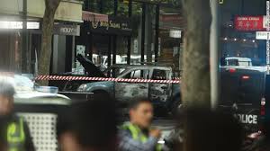 Un muerto y dos heridos en un ataque con cuchillo en Melbourne