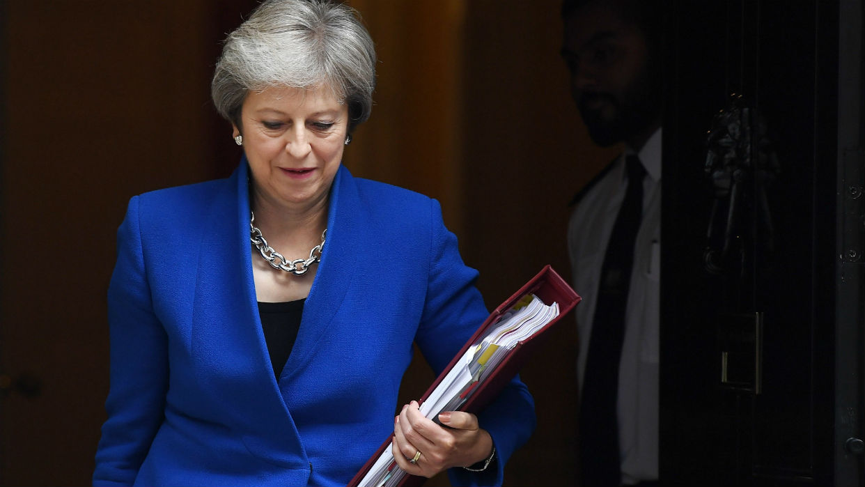 Theresa May presentará el lunes su 