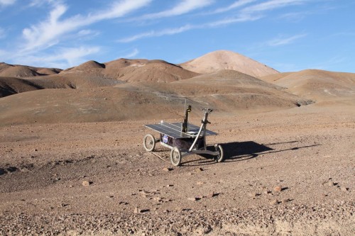 Pruebas del rover de la Nasa en el desierto de Atacama. (Foto: Prof. Stephen B. Pointing)