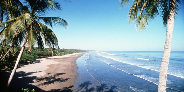 Las características en la región son especiales, debido a que la zona de subducción está tan cerca de la costa del Pacífico que un tsunami daría menos de una hora para actuar