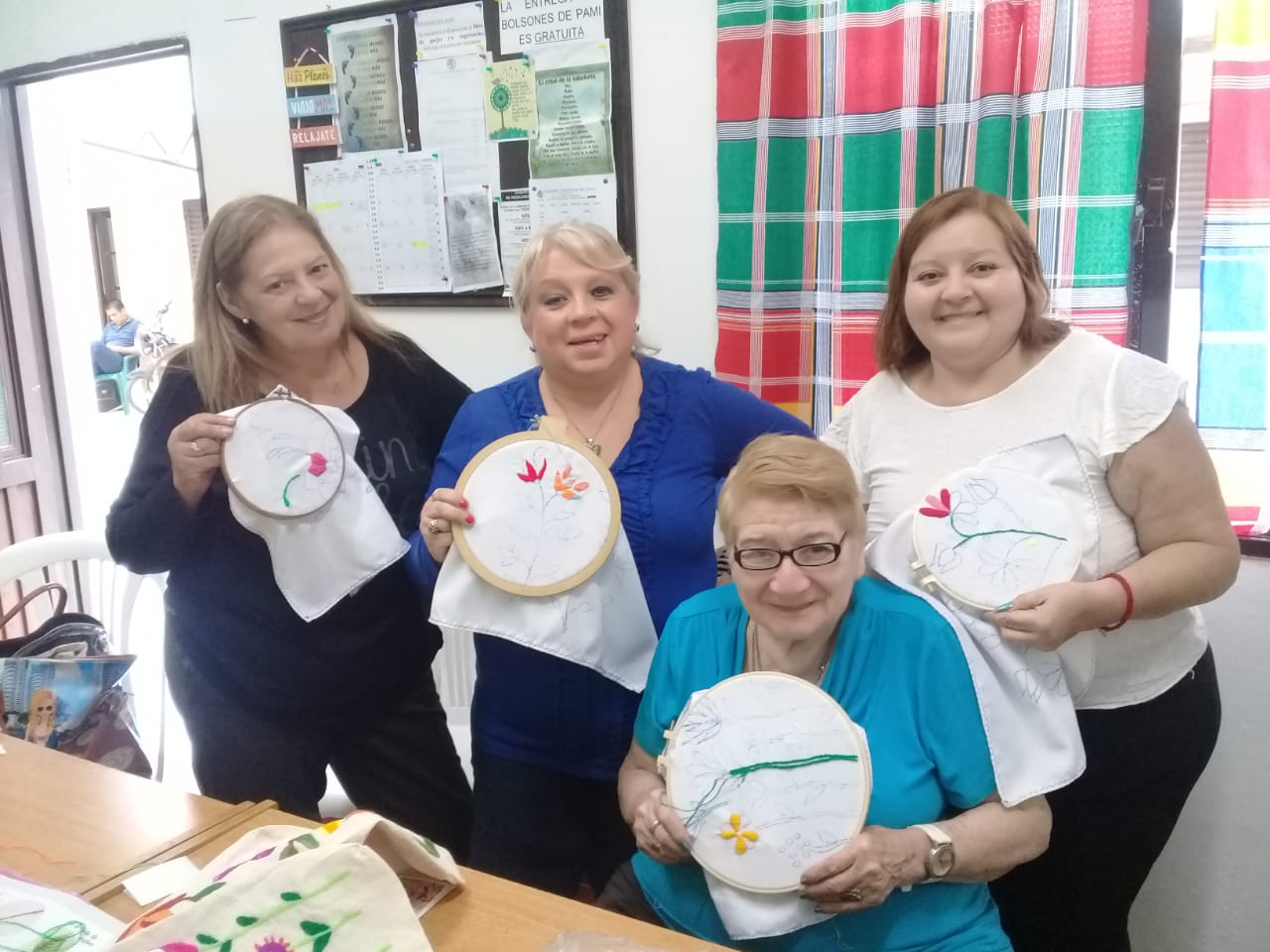 Retoman talleres para promover un envejecimiento activo.