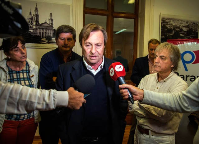 Varisco anunció reducción de impuestos y tasas a comerciantes, industriales y vecinos.