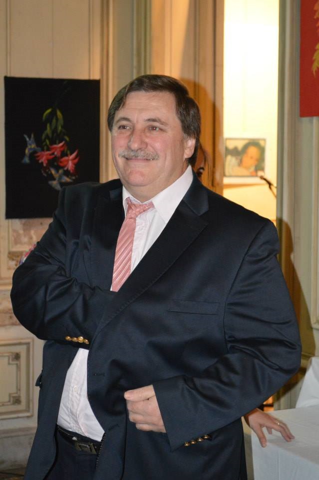 El larroqueño Norberto Fiorotto, autor junto con Calderón del cuaderno 