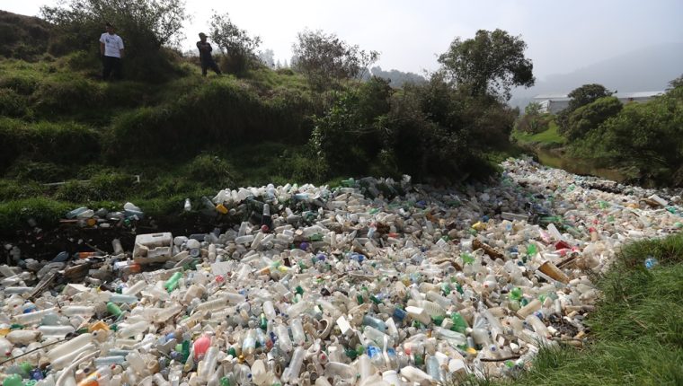 Los vecinos aseguraron que desde hace un mes avisaron a la Municipalidad de Quetzaltenango del problema y sin embargo su queja no fue atendida