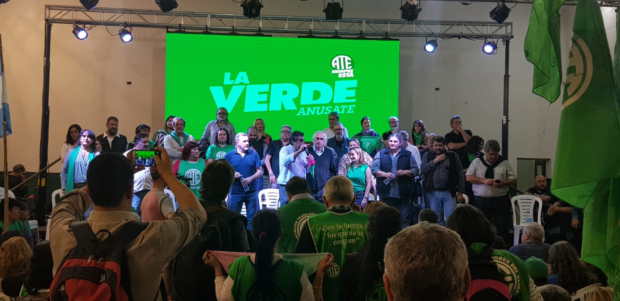 Con un acto en el club Ferro en Ciudad Autónoma de Buenos Aires (Caba) se presentaron las listas Verdes Anusate para competir en las elecciones internas del principal sindicato que representa a los trabajadores públicos del país.