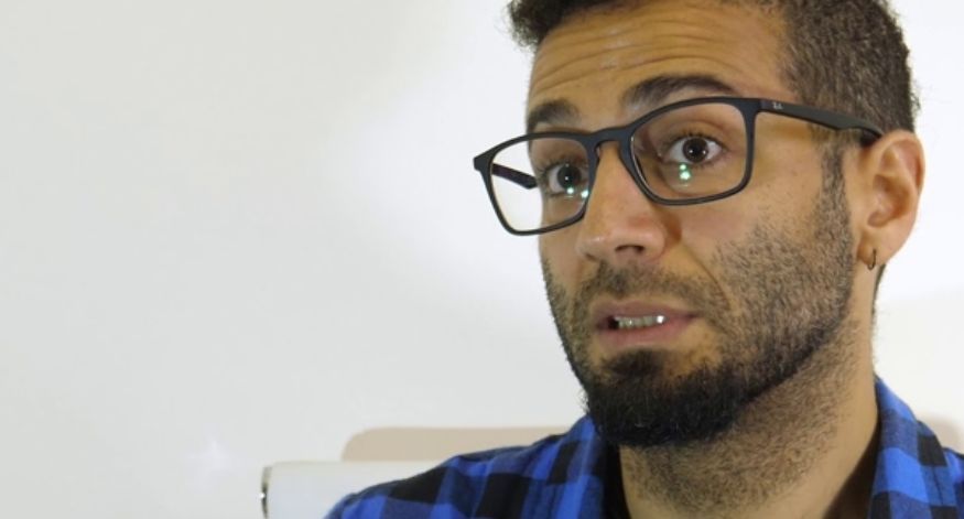 Julián Zicari es doctor en Ciencias Sociales, Magíster y especialista en Historia Económica, y también licenciado en Historia, Economía y Psicología por la Universidad de Buenos Aires