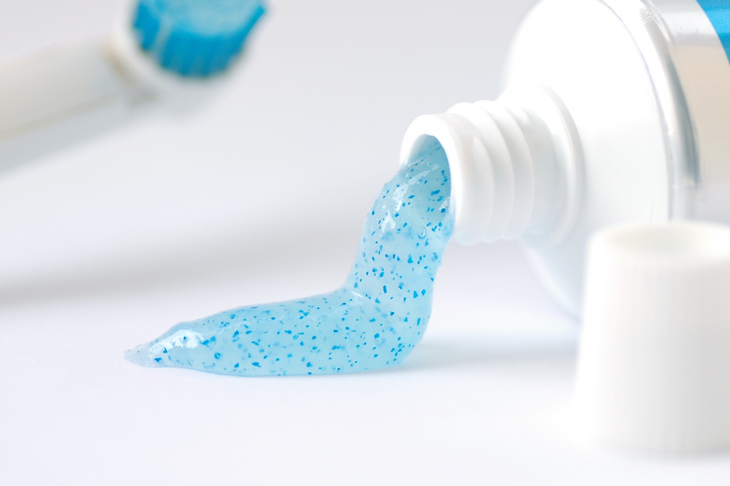 Avanza el debate para prohibir de microplásticos en productos de higiene y cosméticos