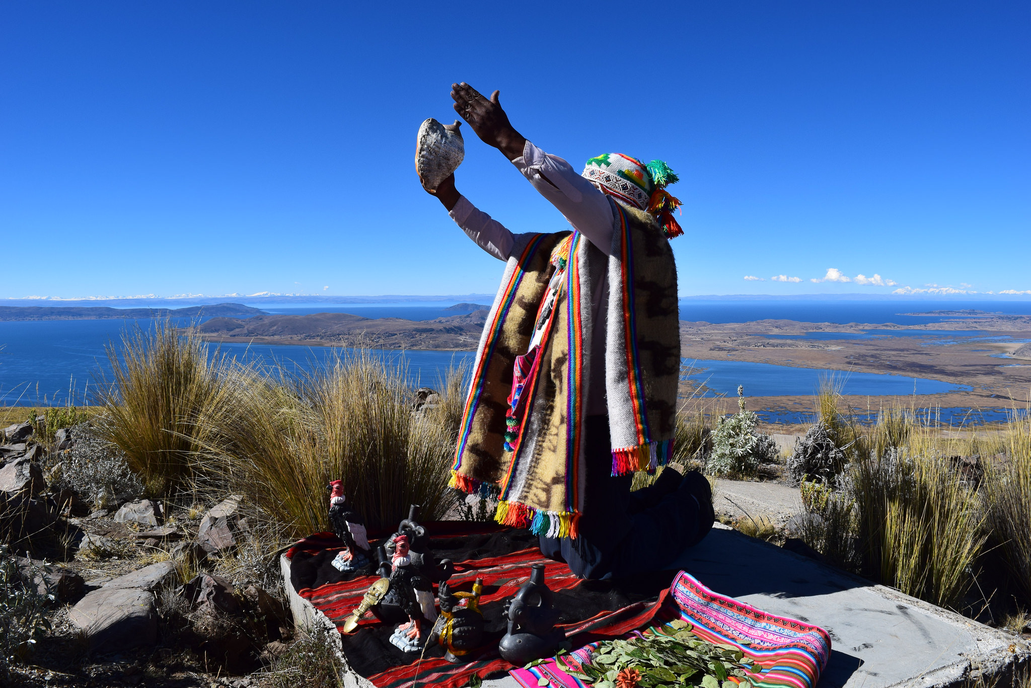 Hay entre los pueblos originarios de Abya yala depositarios sobrevivientes de la filosofía perenne.