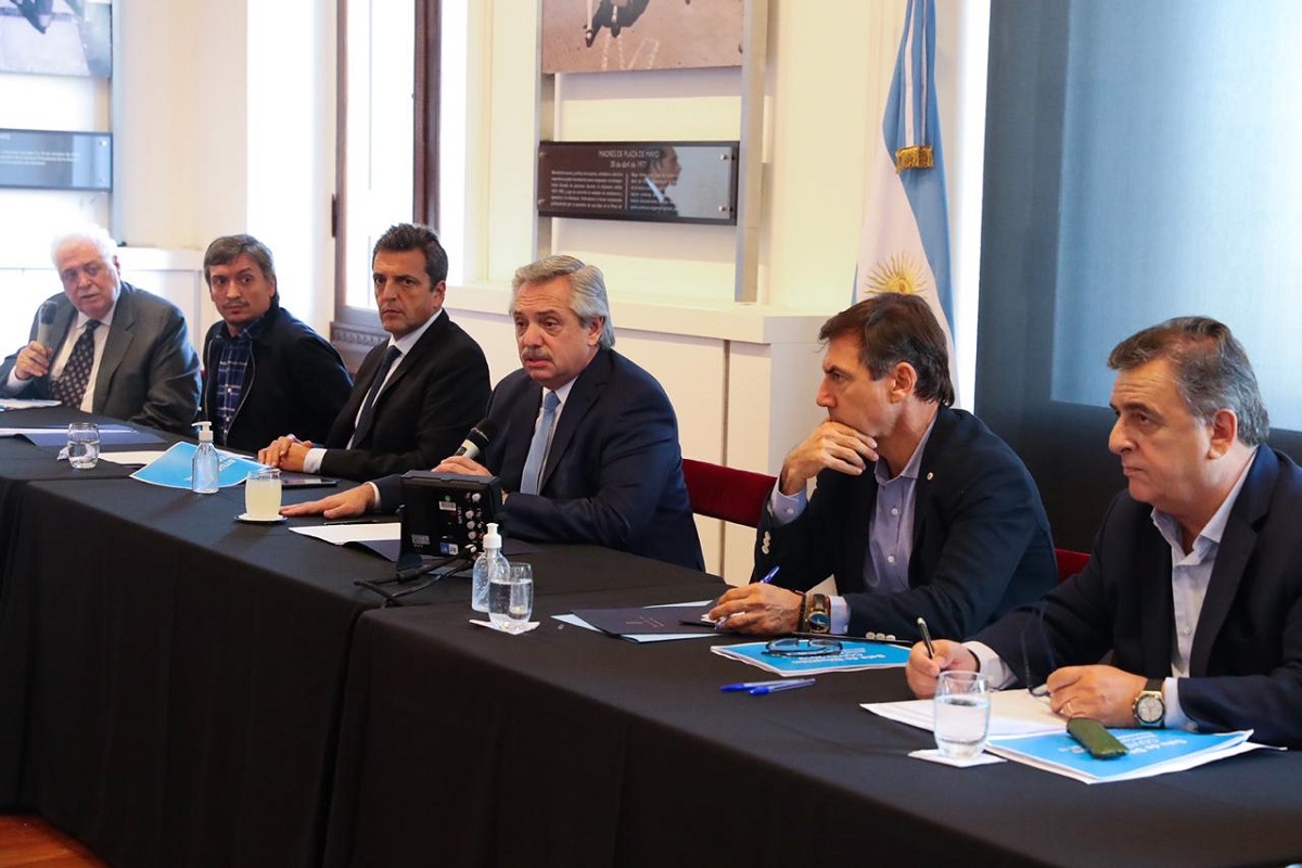 El Gobierno evalúa implementar la cuarentena total