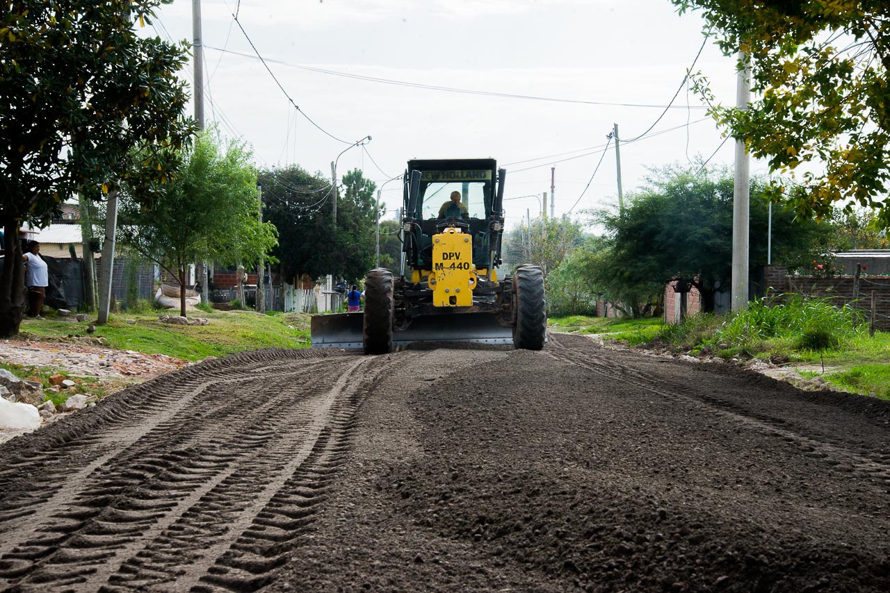 Continúa el plan de mejorado integral en distintas vecinales de Paraná