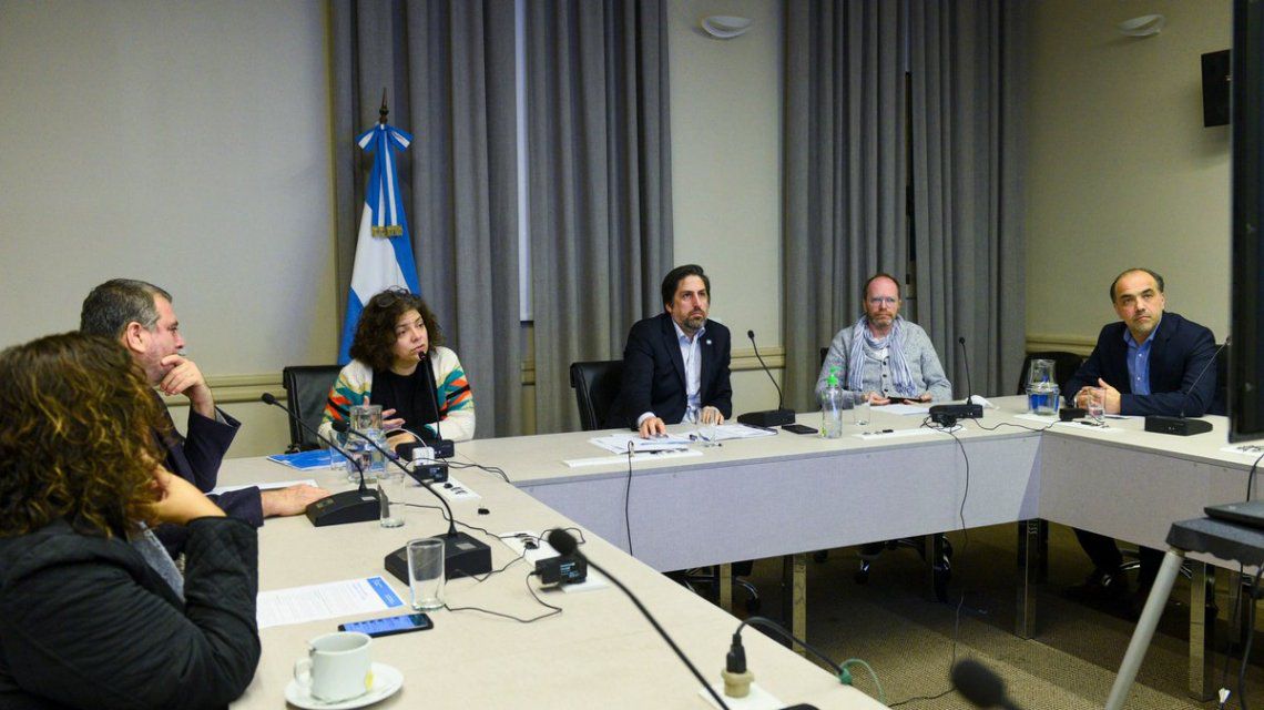 Este jueves, votan los protocolos para volver a las escuelas