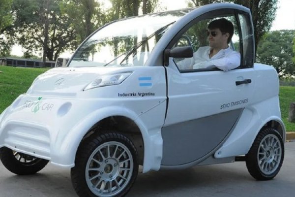 El auto eléctrico avanza a paso lento en el mercad