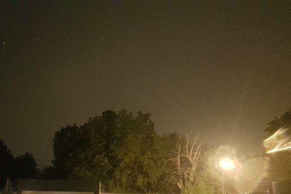 La tormenta eléctrica fue intensa.