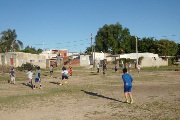 La canchita de fútbol rn Barrio Belgrano.