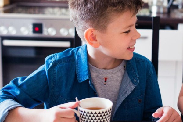 Va bene che i bambini bevano il caffè?  – Salute e benessere