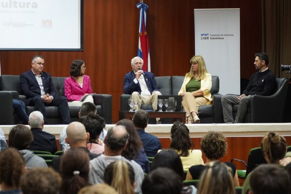 Se realiza foro donde la ciencia muestra sus aportes a la cadena avícola entrerriana