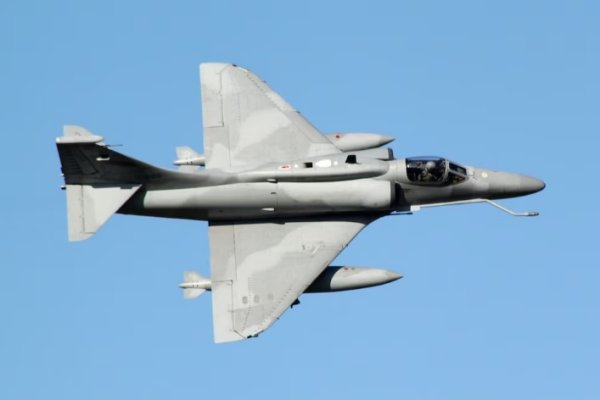 Fuerza Aérea retiró los históricos A-4AR Fightinghawk