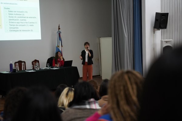 Continúan las capacitaciones de alfabetización.