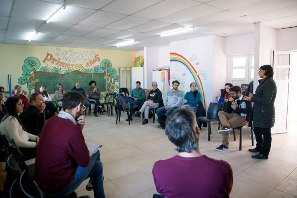 Municipalidad e instituciones abordan la salud mental de adolescentes y jóvenes