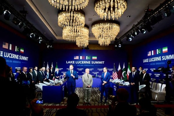 Irán abandona la mesa de negociación por las amenazas de Trump
