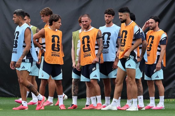 La Selección  Argentina enfrenta a Austria