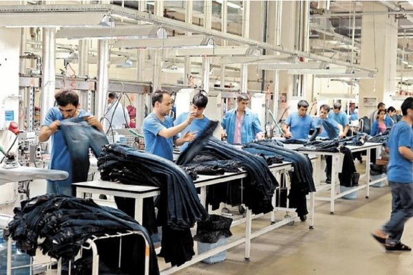Textiles declararon el estado de alerta por el estancamiento de la discusión salarial