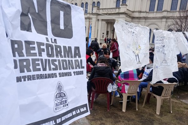 Los gremios convocan a protestar contra la reforma previsional 