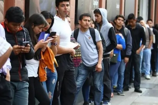 Nueve de cada 10 jóvenes entran en mora antes de conseguir trabajo